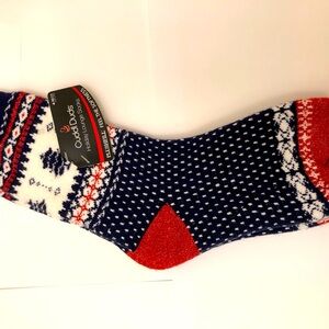 Cuddl Duds Holiday socks
